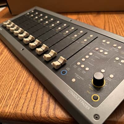 Softube Console 1 Fader USB Control Surface image 3