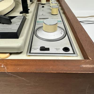 Immagine KLH Model 24 FM/AM Integrated Amplifier Turntable - 6