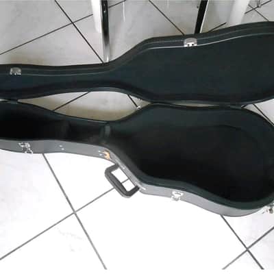 Fender Hardshell Case for 3/4 and Parlour Acoustic Guitars image 17