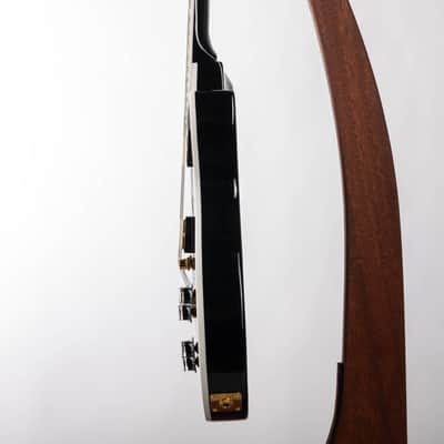Gibson Les Paul Modern Supreme Trans Ebony Burst, Translucent Ebony Burst | Demo image 8