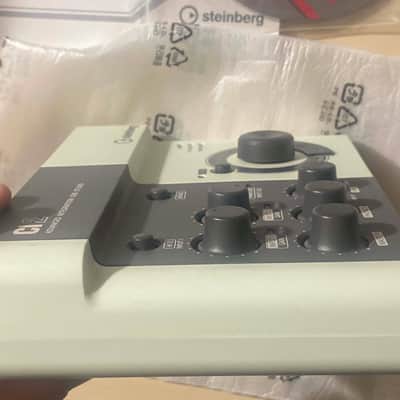 YAMAHA Steinberg CI2 (USB) – Audio Interface & Cubase Controller image 5