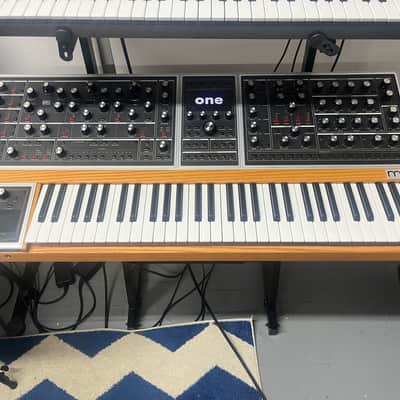Moog One 8-Voice 61-Key Polyphonic Analog Synthesizer 2018 - Present - Black/Ash