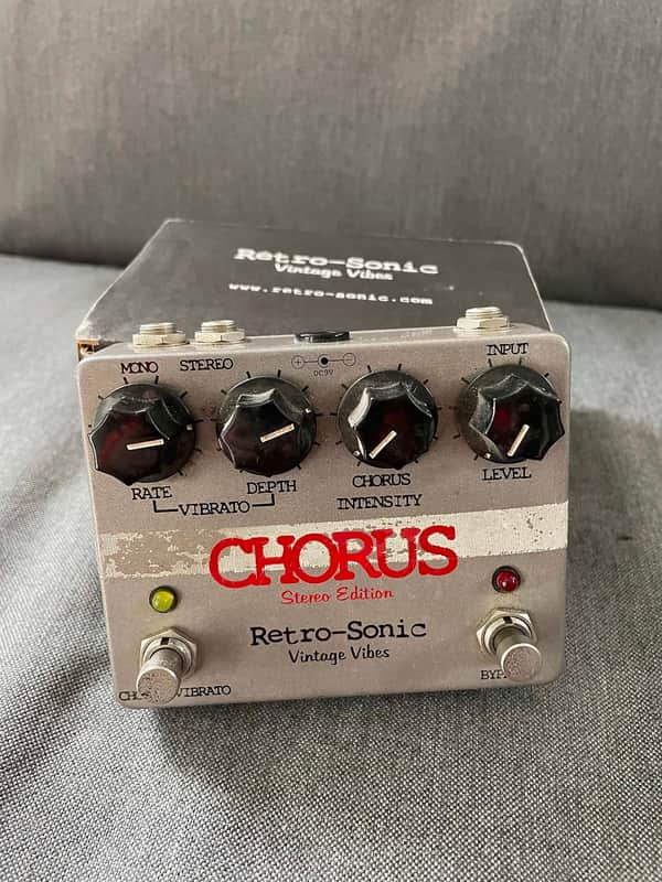 Retro-Sonic Chorus 2010s Silver image 1