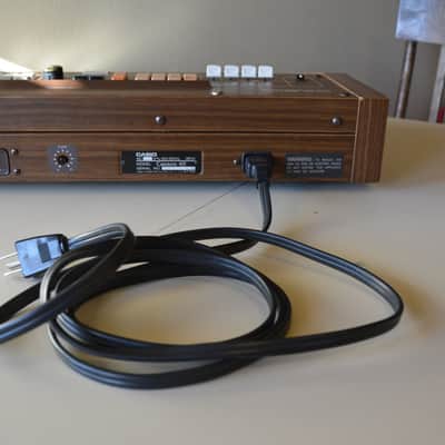 Casio CT-401 Wood image 6