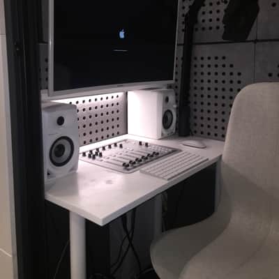 Studiobricks One Sound Booth image 10