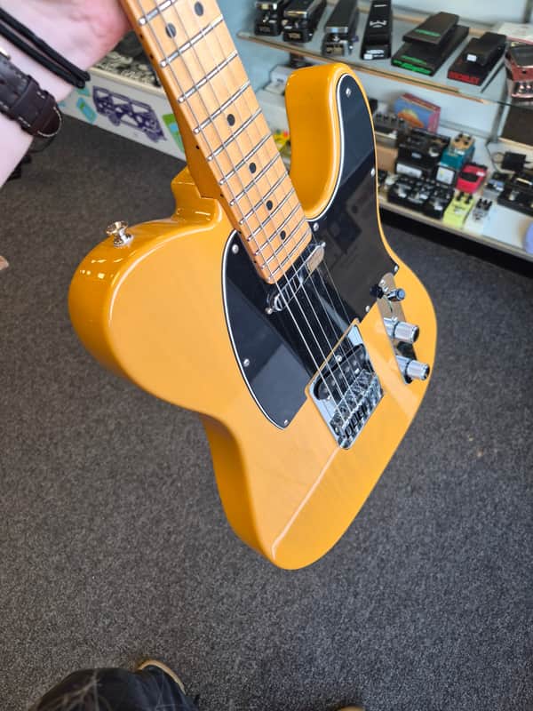 Fender Player II Telecaster Electric Guitar - Butterscotch Blonde - with Gig Bag