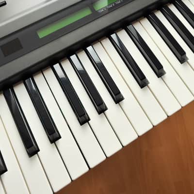 Roland JD-800 61-Key Programmable Synthesizer - Top Optics image 8