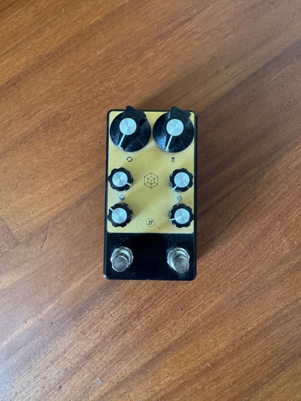 Fjord Fuzz LOKE 2023 - Present - Gold / Black image 1