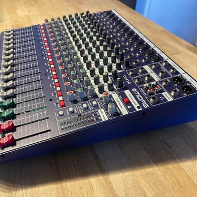 Midas DM16 16-Input Analog Mixer 2018 - Present - Blue image 2