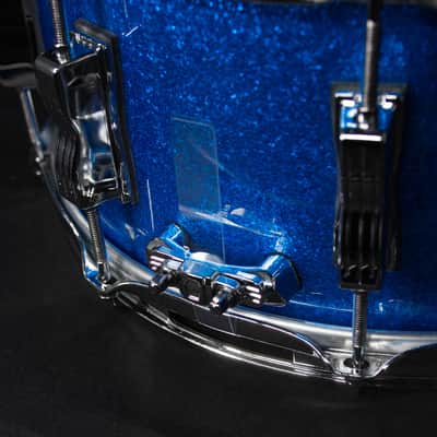 Ludwig 6.5" x 14" Classic Maple Snare Drum, Blue Sparkle image 4