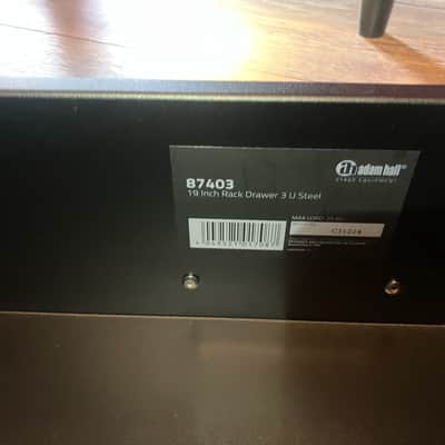 Adam Hall Rack Drawer 3U with lock image 12