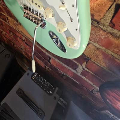 Fender American Pro Stratocaster 2019 - Sea Foam Green image 4