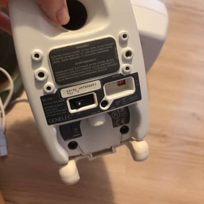Genelec 6010a WHITE PAIR image 6