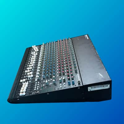 Mackie CR1604-VLZ 16-Channel Mic / Line Mixer image 3