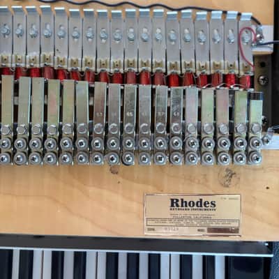 Rhodes Seventy Three Mark I Stage 73 – 1977 image 9