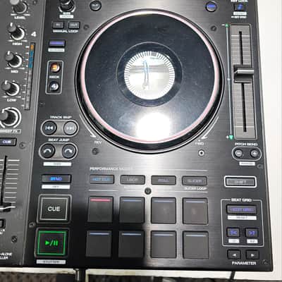 Denon Prime 4+ 4-Deck DJ System 2023 - Present - Black image 8