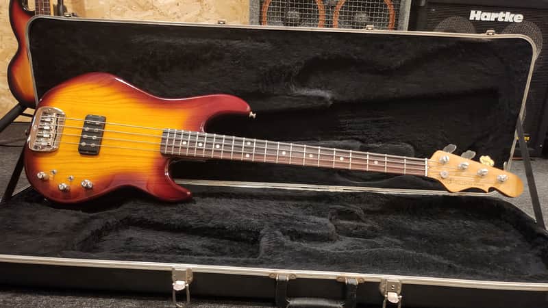 G&L L-1500