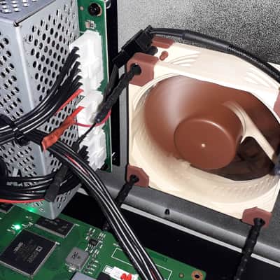 Behringer Wing Rack Ultra-Low-Noise Fan Kit image 3