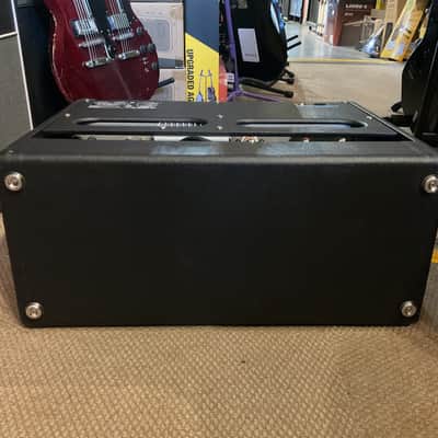 Fender Hot Rod Deluxe IV FSR Limited Edition "Redback" 3-Channel 40-Watt 1x12" Guitar Combo image 9
