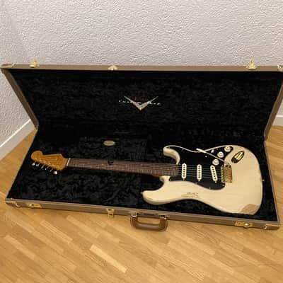 Fender Custom Shop Limited Edition 1962 Stratocaster Heavy Relic Chocolate 3TS image 3