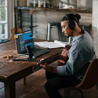 SENNHEISER Professional Profile - USB Cardioid Condenser Microphone & Table Stand, 1.2 m USB-C Cable - Mute Button, Built-in Headphone Jack, Gain, Mix & Volume Control, for PC & Mac,Black image 7