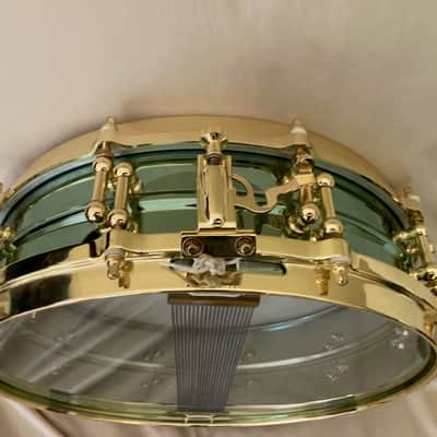 Ludwig LW0414CP Carl Palmer "Venus" Signature 3.7x14" Brass Piccolo Snare Drum 2010s - Green Lacquer over Brass image 6