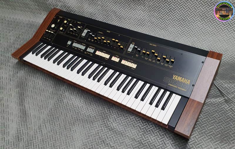 YAMAHA SK20 シンセサイザー 61鍵(手渡し限定)ジャンク品 YAMAHA（ヤマハ） Yamaha SK20 Vintage Synthesizer シンセサイザー