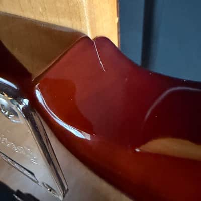 Squier Classic Vibe 70's Stratocaster HSS Electric Guitar Walnut Finish imagen 13