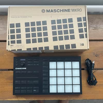 Native Instruments Maschine Mikro MKIII 2017 - Black image 2