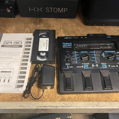 Roland GR-30 Guitar Synthesizer 1996 - 2000 - Black image 2