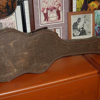 Maier by Guyatone Two Pickup Mirror'd Pickguard Solid Body Original Case 1960's Sunburst image 12