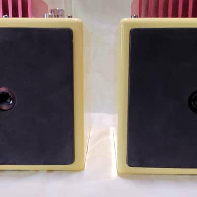 Avantone Pro Active MixCubes (Pair) 2011 - Present - Buttercream image 6