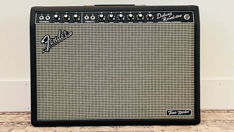 Fender Tone Master Deluxe Reverb 1 x 12-inch 100-watt Combo Amp image 1