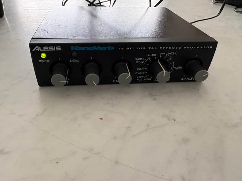 Alesis Nanoverb 18-Bit Digital Effects Processor 1990s - Black