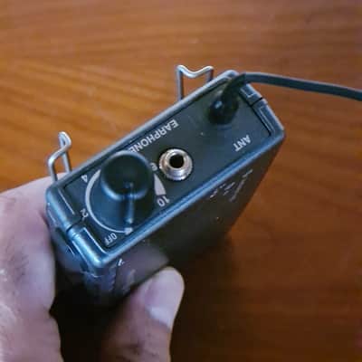 Sennheiser 🎧 Sennheiser EK 300 IEM Stereo Bodypack Receiver | In-Ear Monitor | 786–822 MHz image 5