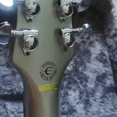DEMO VIDEO Epiphone Airscreamer (US Customers Tax included in shipping price) 2003 - Metallic Silver with Airstream Graphic image 11