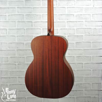 Eastman E2OM Cedar Top Acoustic Orchestra Model Guitar with Gig Bag image 4