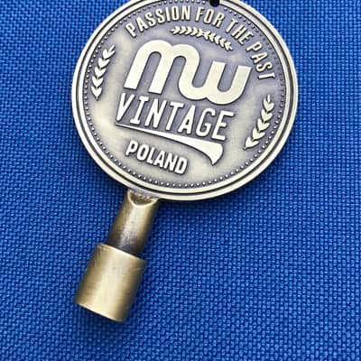 MW-Vintage Vintage Brass Finish Drumkey, Key RARE image 3