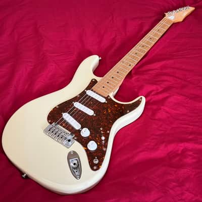 Carvin Bolt SSS Tremolo - Custom Shop Strat Killer - Made in USA - Vintage White - Lace Style Pickups - Free Pro Setup image 13