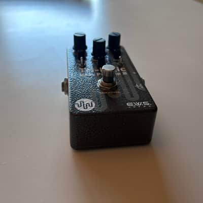 E.W.S. Tri-Logic Bass Preamp 3 2010s - Graphic image 2