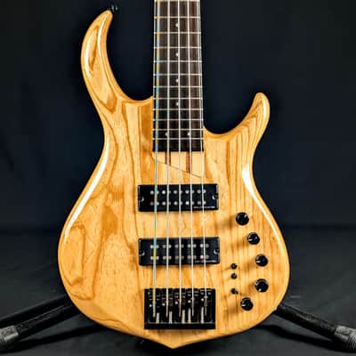 Marcus Miller M5-5 - Natural image 1