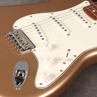 Fender Vintera 70s Stratocaster Hardtail - Firemist Gold - 2nd Hand image 15