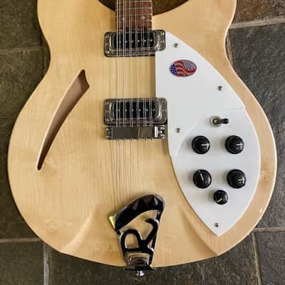 Rickenbacker 330/12 Mapleglo image 2
