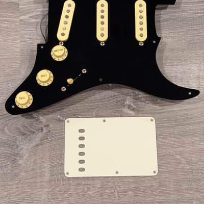 David Gilmour Black Strat Style Loaded Pickguard Set for Fender Stratocaster with Vintage Alnico Pickups image 1