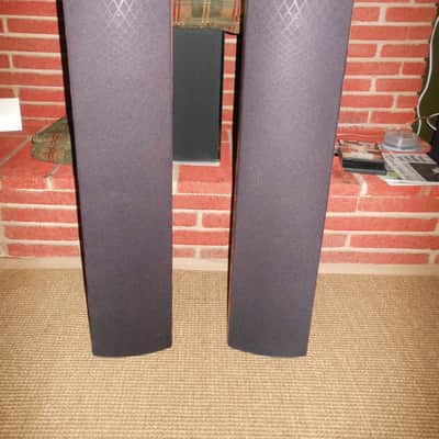 Cogent! KEF IQ9 Floorstanding Tower Speakers in Dark Apple/ Pair image 2
