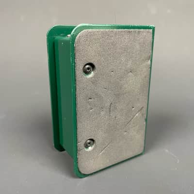 Radial Engineering ProDI Passive Direct Box Green image 6