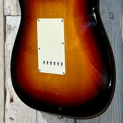 1984 Fender American Vintage Reissue AVRI '62 Stratocaster 3-Tone Sunburst (Fullerton Plant) Includes OHSC & Pro Setup ! image 12