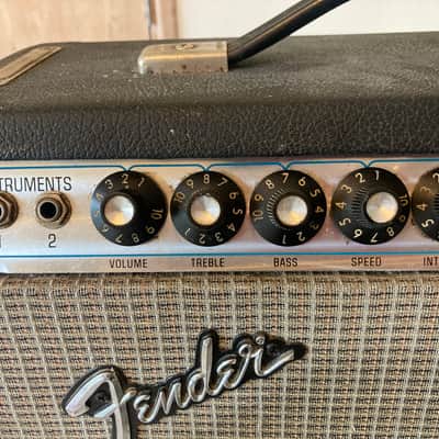 Fender Vibro Champ 6-Watt 1x8" Guitar Combo 1970 - 1980 - Silverface image 7