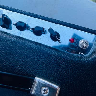 Fender Blues Junior PR295 15W Tube Guitar Amplifier Combo - Excellent Condition image 5