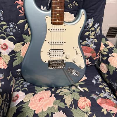 Fender Standard HSS Stratocaster with Maple Fretboard 2001 - 2005 - Blue Agave image 16